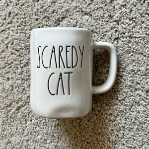 Rae Dunn Scaredy Cat Mug